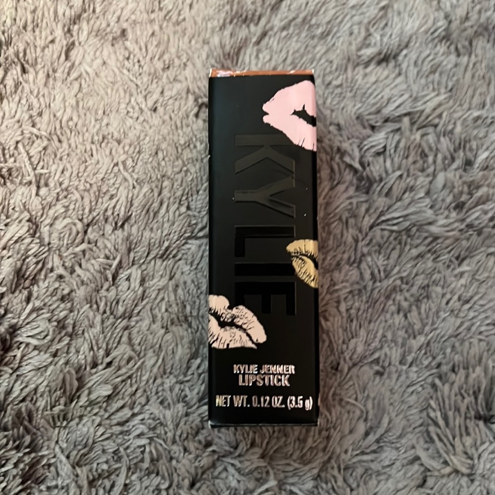 Kylie nova matte lipstick